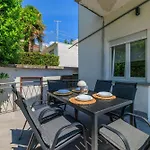 Alenka Apartament *