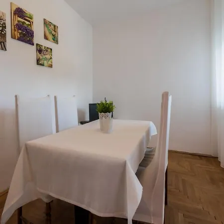 Apartmán Alenka *