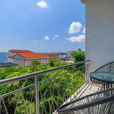 Apartment Alenka Dramalj